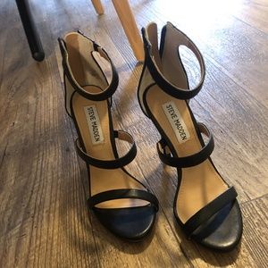 Size 5 Steve Madden pumps